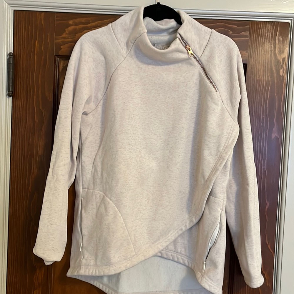 Athleta Cream Sweatshirt